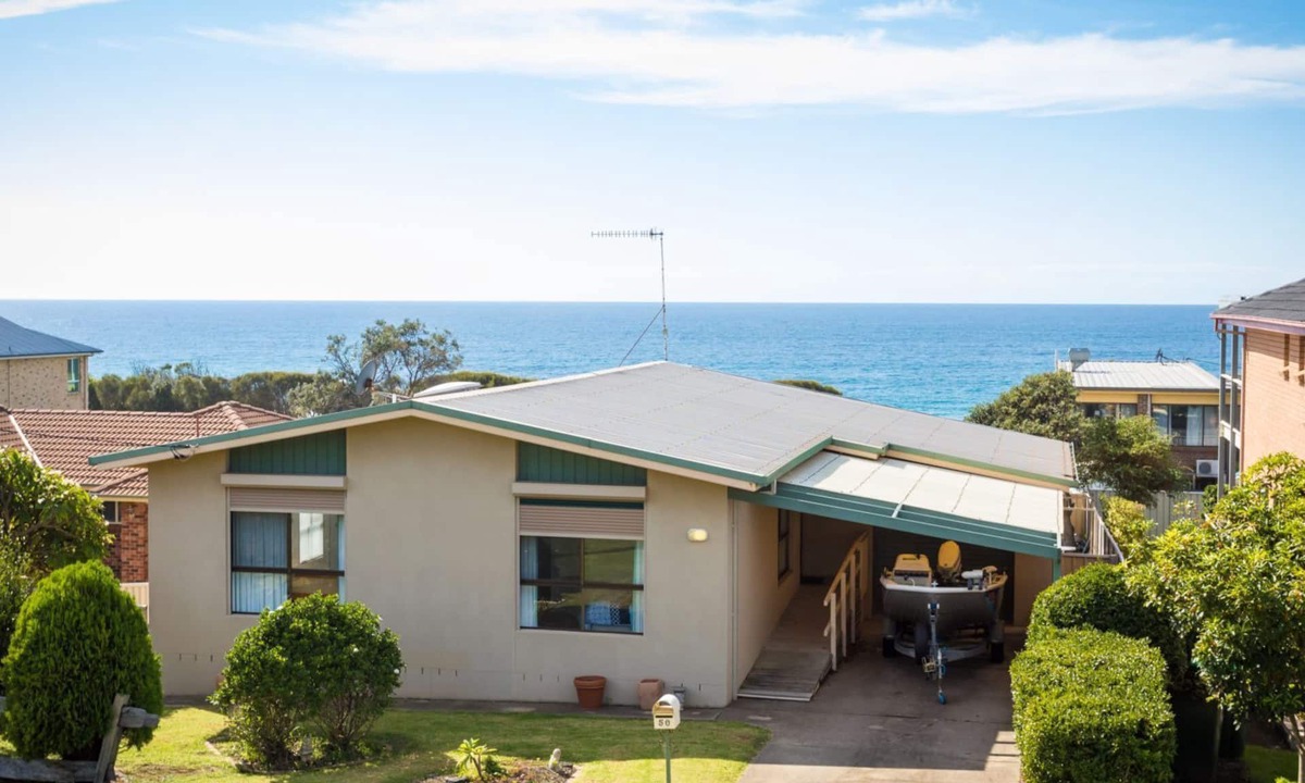 Kianga House | Kianga Parade Beach House