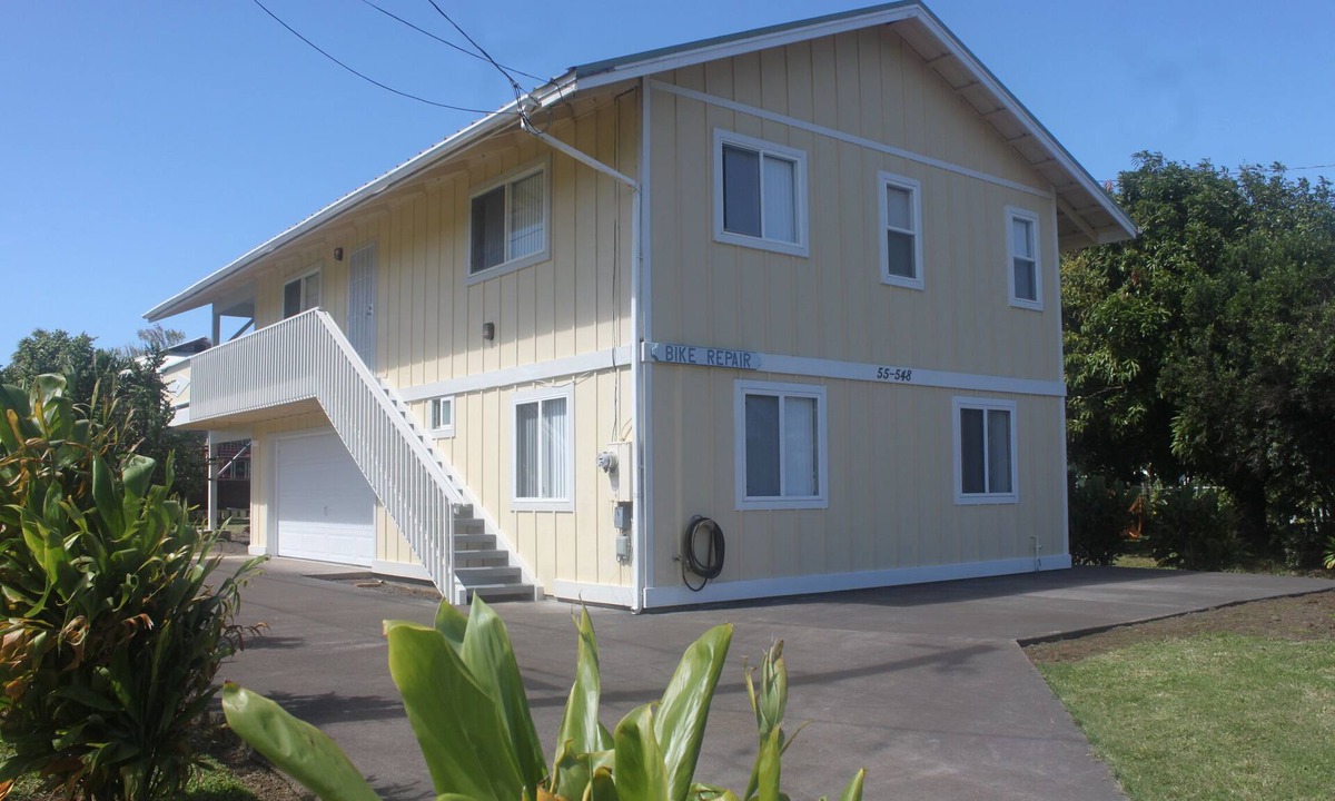 Hawi Apartment | Kick Back and Kick Your Shoes Off