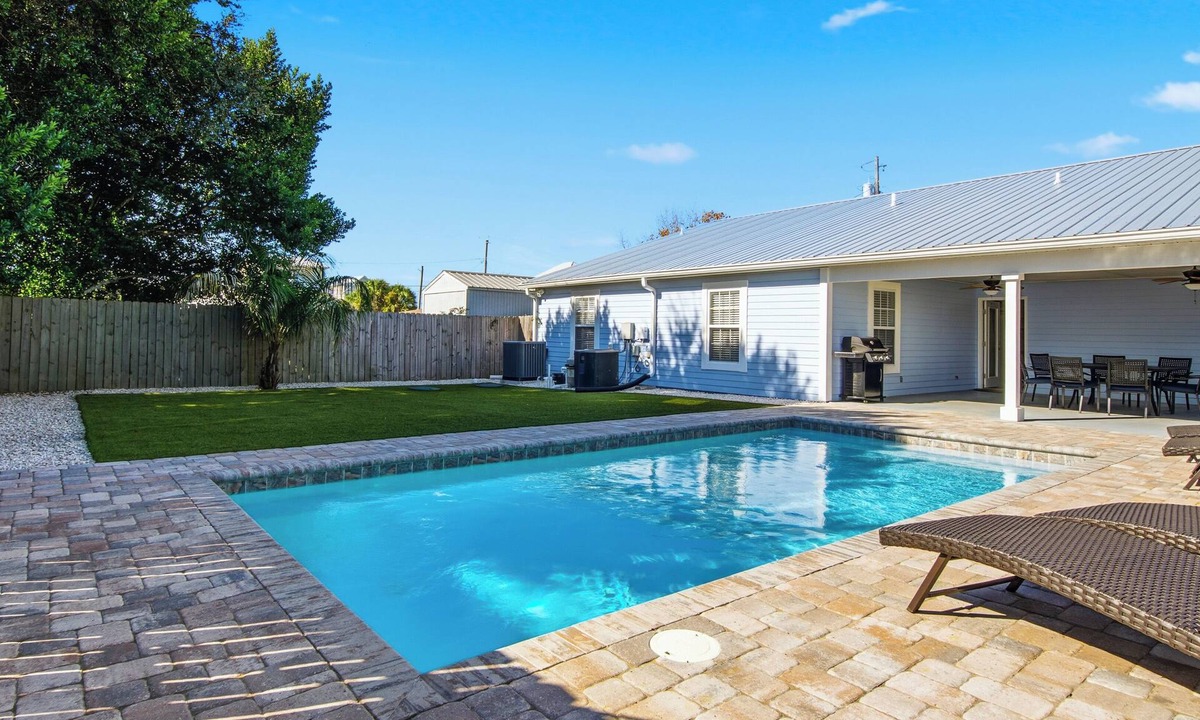 Hollywood Beach House | Kick Off Summer Right! June Dates Available -Private Pool, 2 blocks from beach!