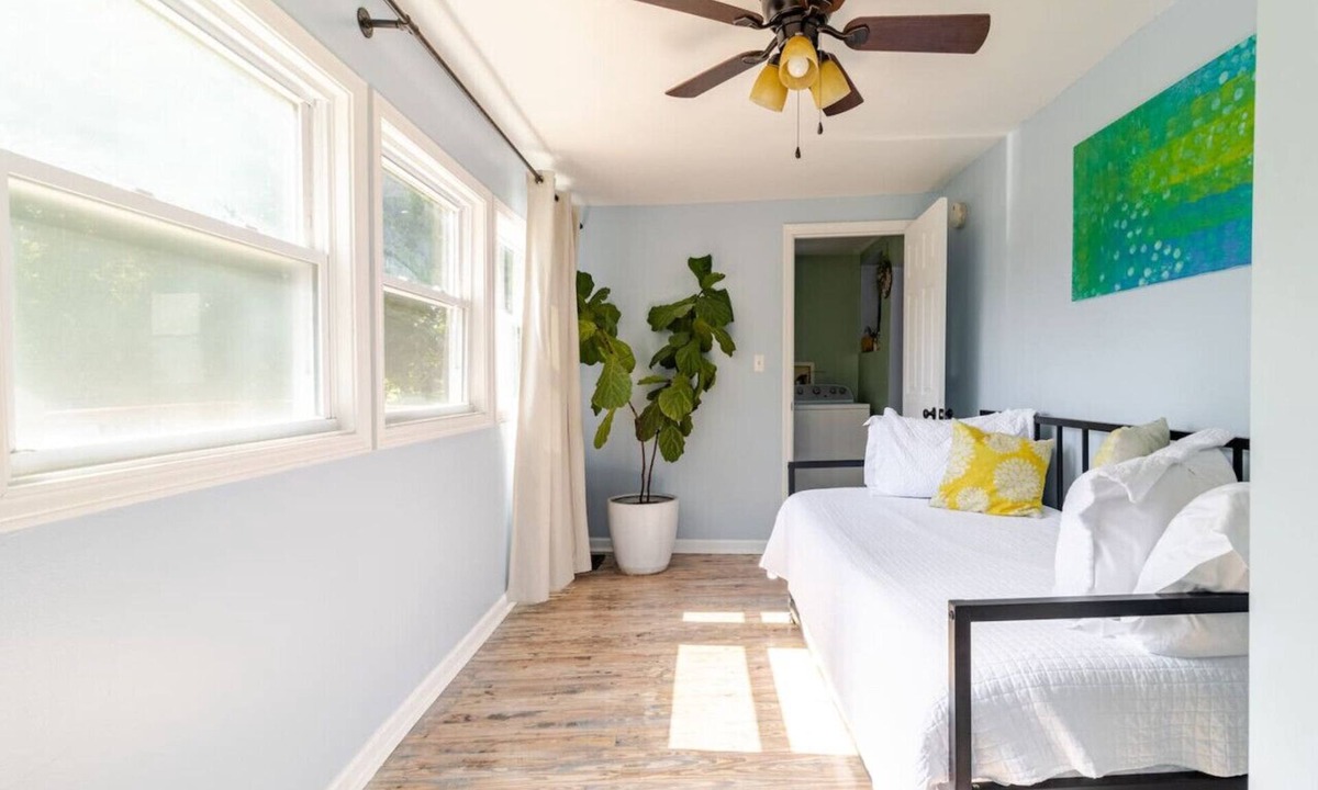 North Chattanooga House | Kid-friendly 3/2 Home, 3 Mins to Downtown + Deck