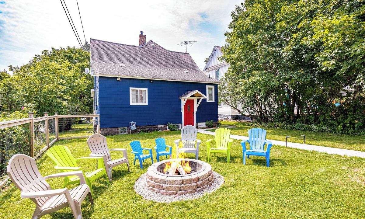 Two Harbors House | Kid-friendly, Family Homebase Only 2 Blocks to Lake Superior - Dine Hike Explore