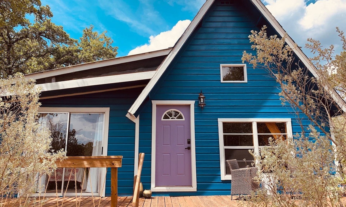 San Marcos Cottage | Kind Of Blue - A Hill Country Cottage
