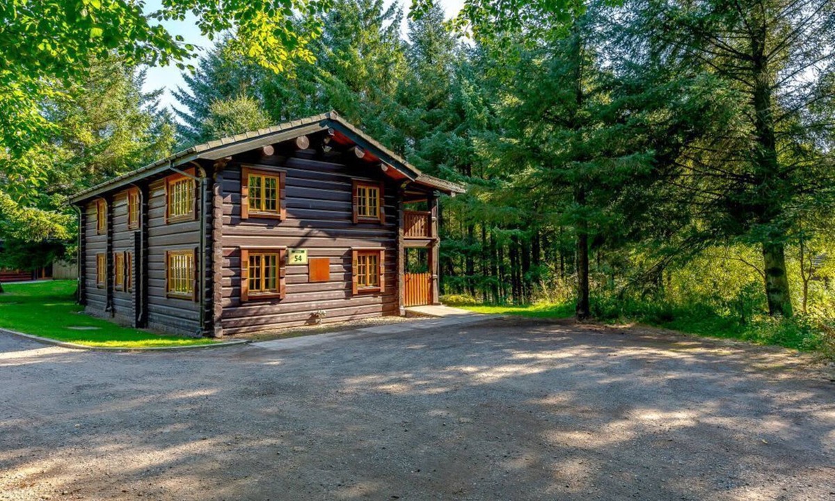 Glenisla Cabin | Kinder Lodge (Pet), Dundee