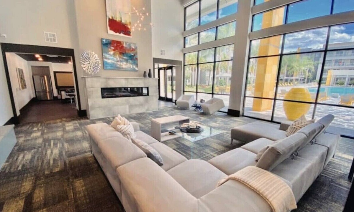 Deerwood Apartment | King 1 bedroom 1 bath