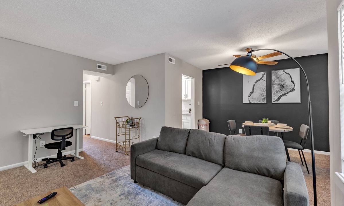 Durham Apartment | King 2BR Suite in Research Triangle Park