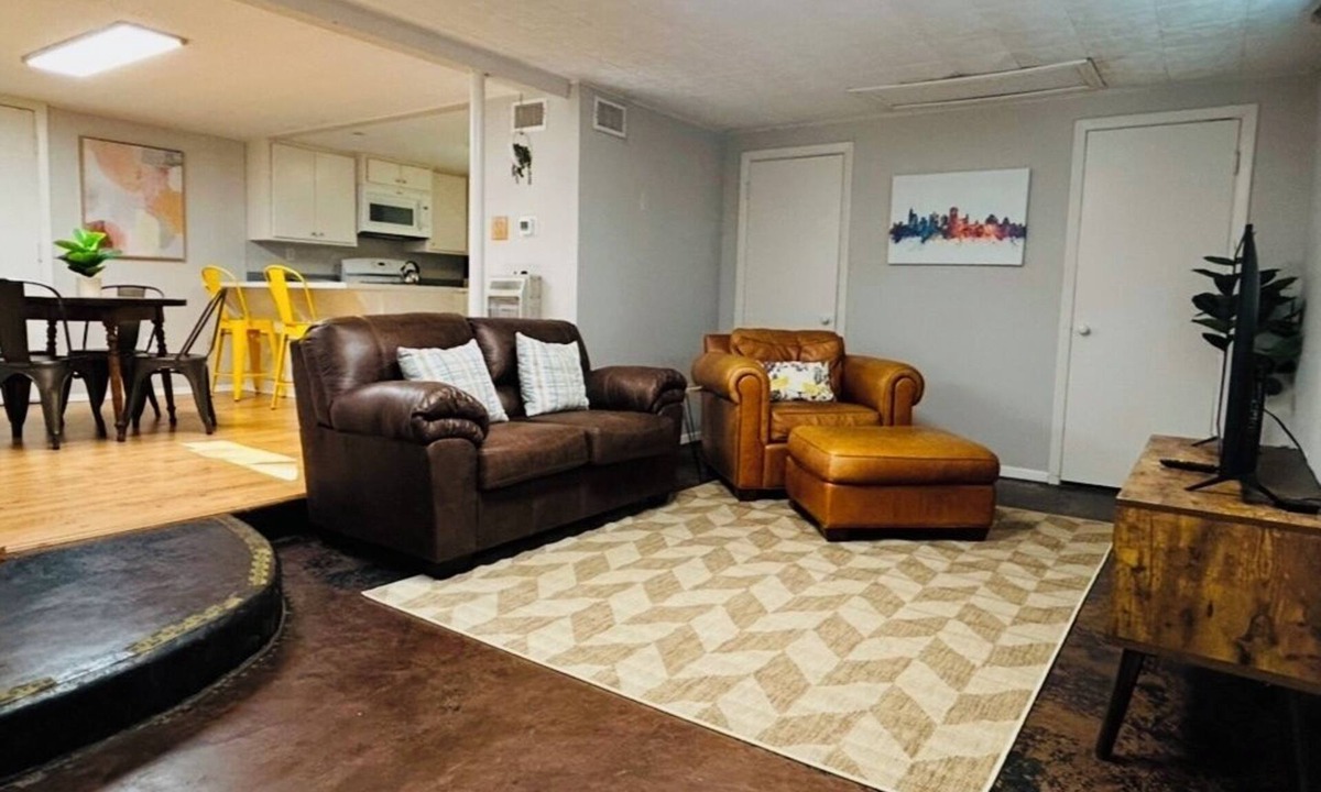 Greater Belhaven House | King Bed Home in the Heart of Jackson
