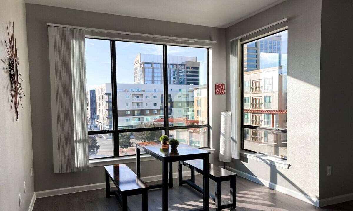 Far North Dallas Apartment | King Bed + Pool in Great Location by Galleria - F