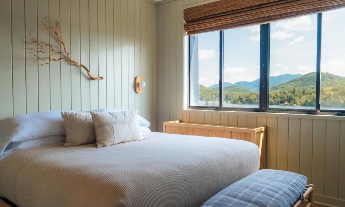 Lake Placid Hotel | King Jr | Laurel | Mirror Lake, Olympic History, Adirondack Adventures