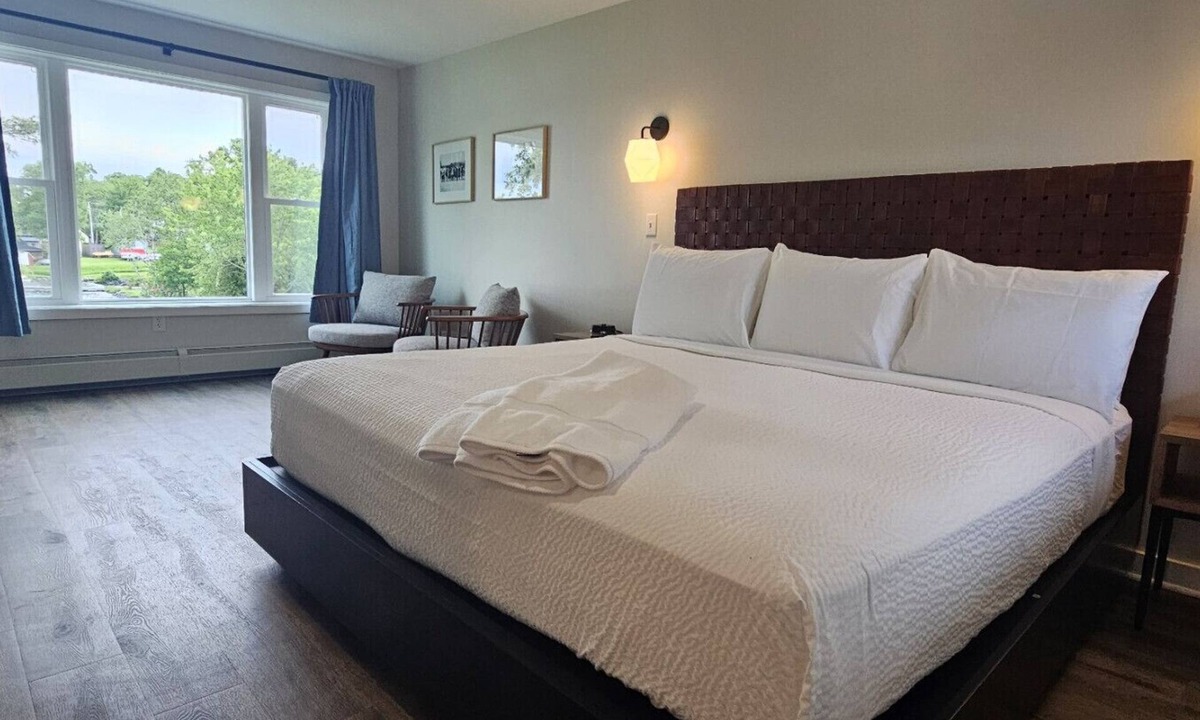 Greenville Junction Hotel | King Motel Room-Waterfront-Direct ATV Access