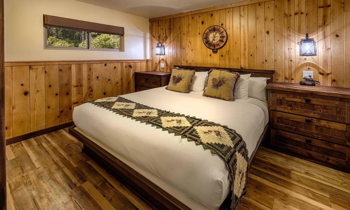 Tahoe Vista Apartment | King One Bedroom Suite