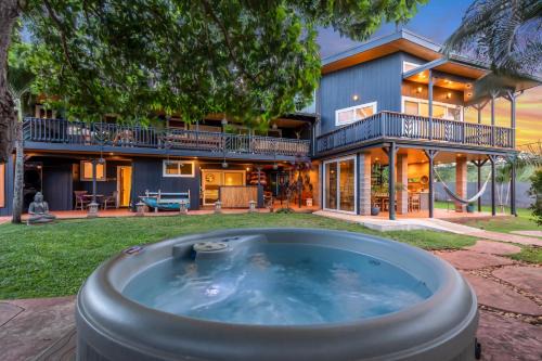 Paia House | King Room-Mangolani Inn