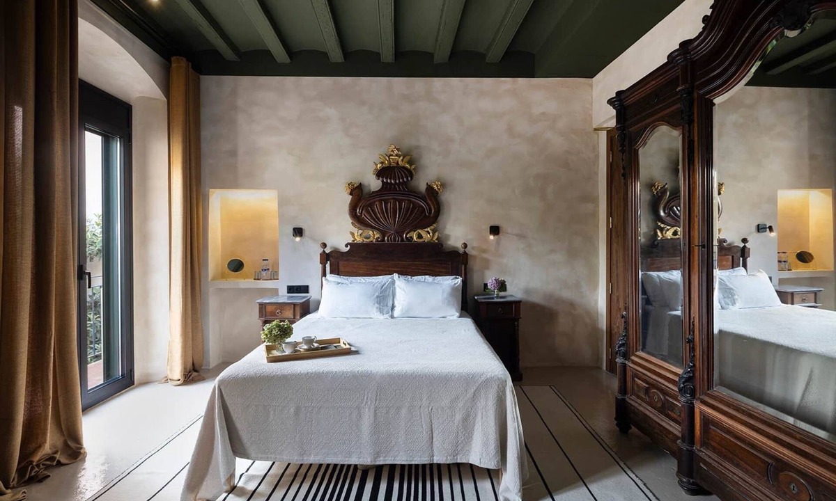 Canet de Mar House | King Room with Garden View - Room 3