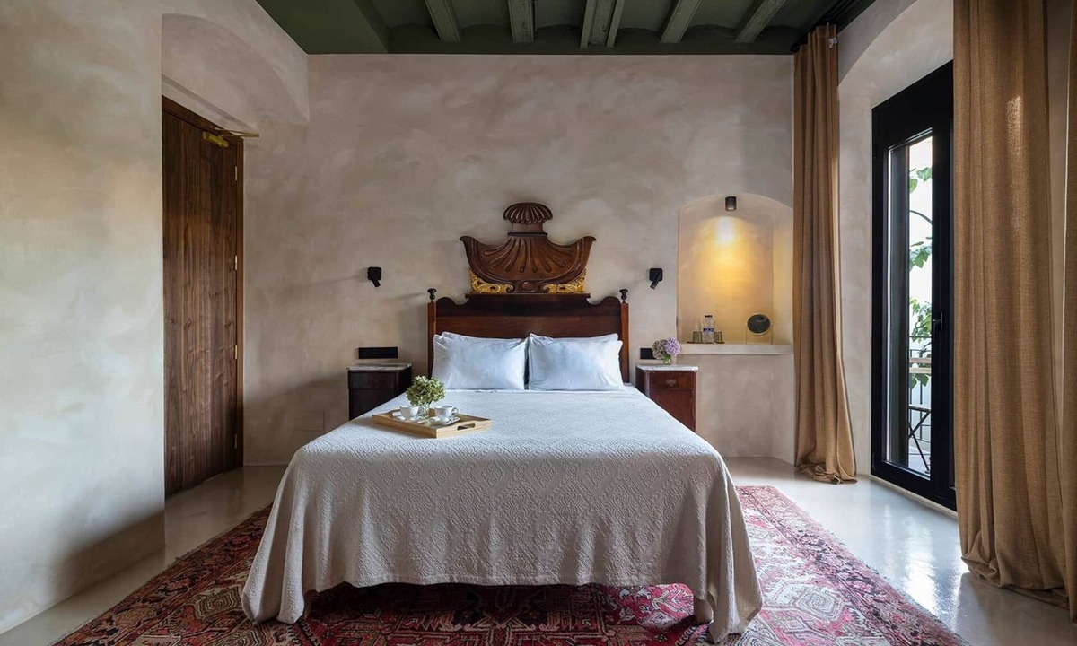 Canet de Mar House | King Room with Garden View - Room 2