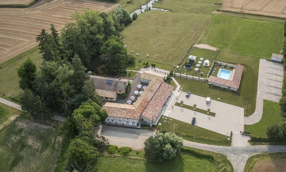 Arbigny House | King-size double room