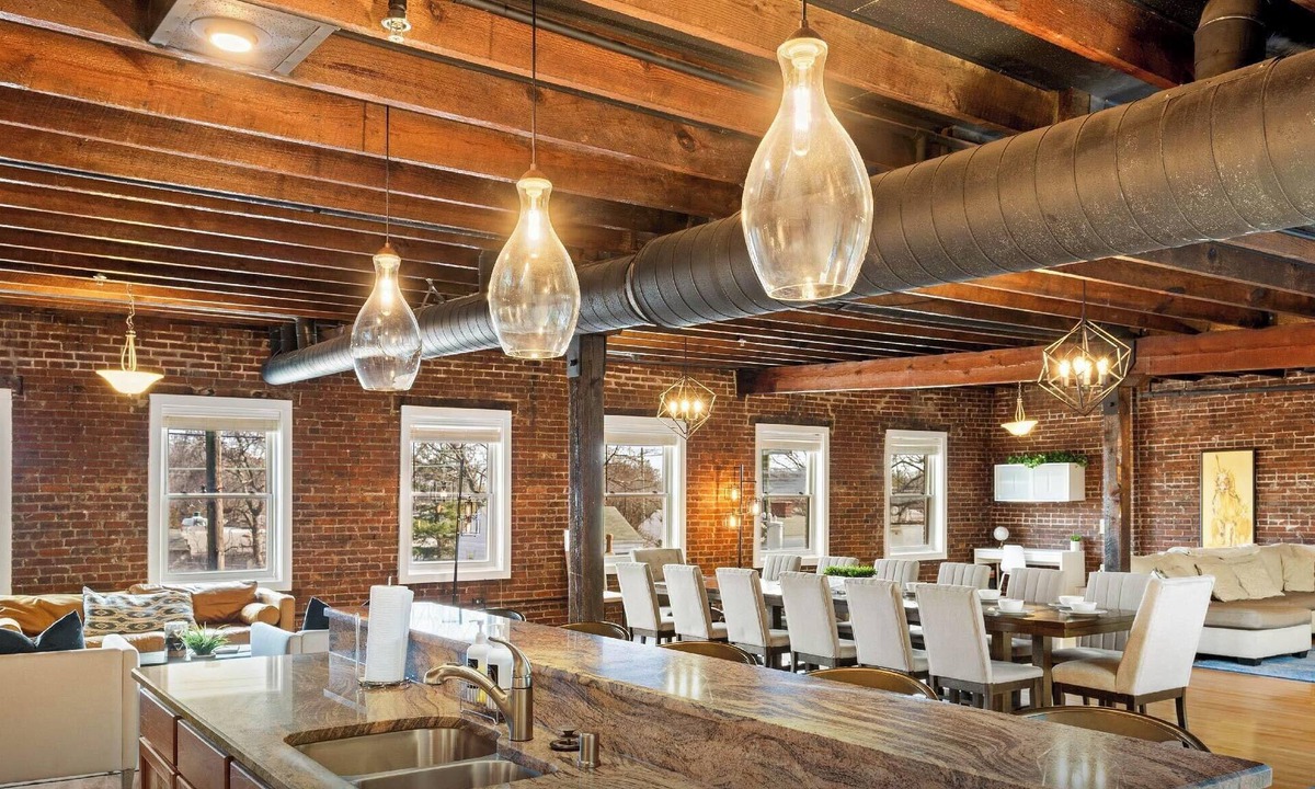 Shelby Park Apartment | KING Sleep8 4Bed 3BR 2BA Swepson Loft 301
