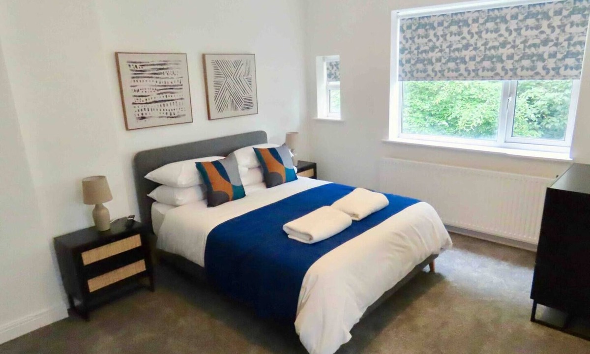 Didsbury Apartment | King Stay