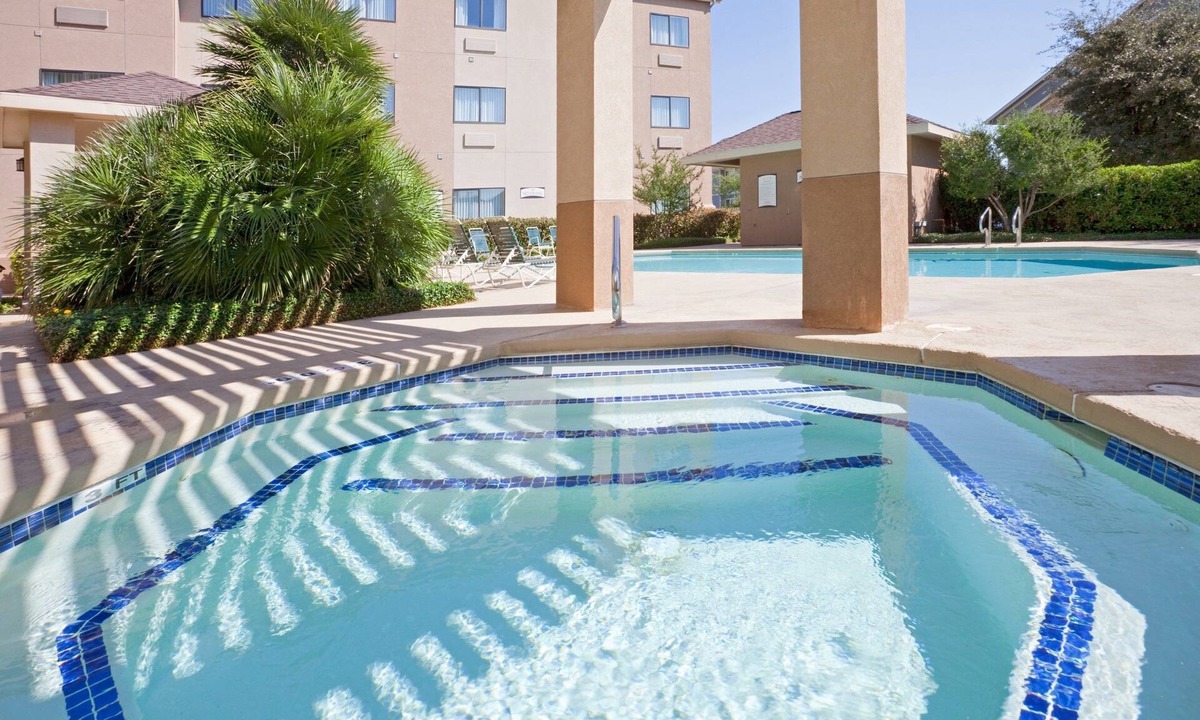San Angelo Apartment | King Suite in San Angelo | Great for Business Travelers + Parking Available