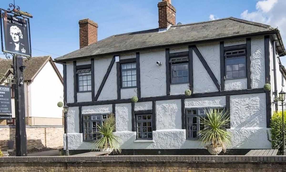 Royston Hotel | King William IV