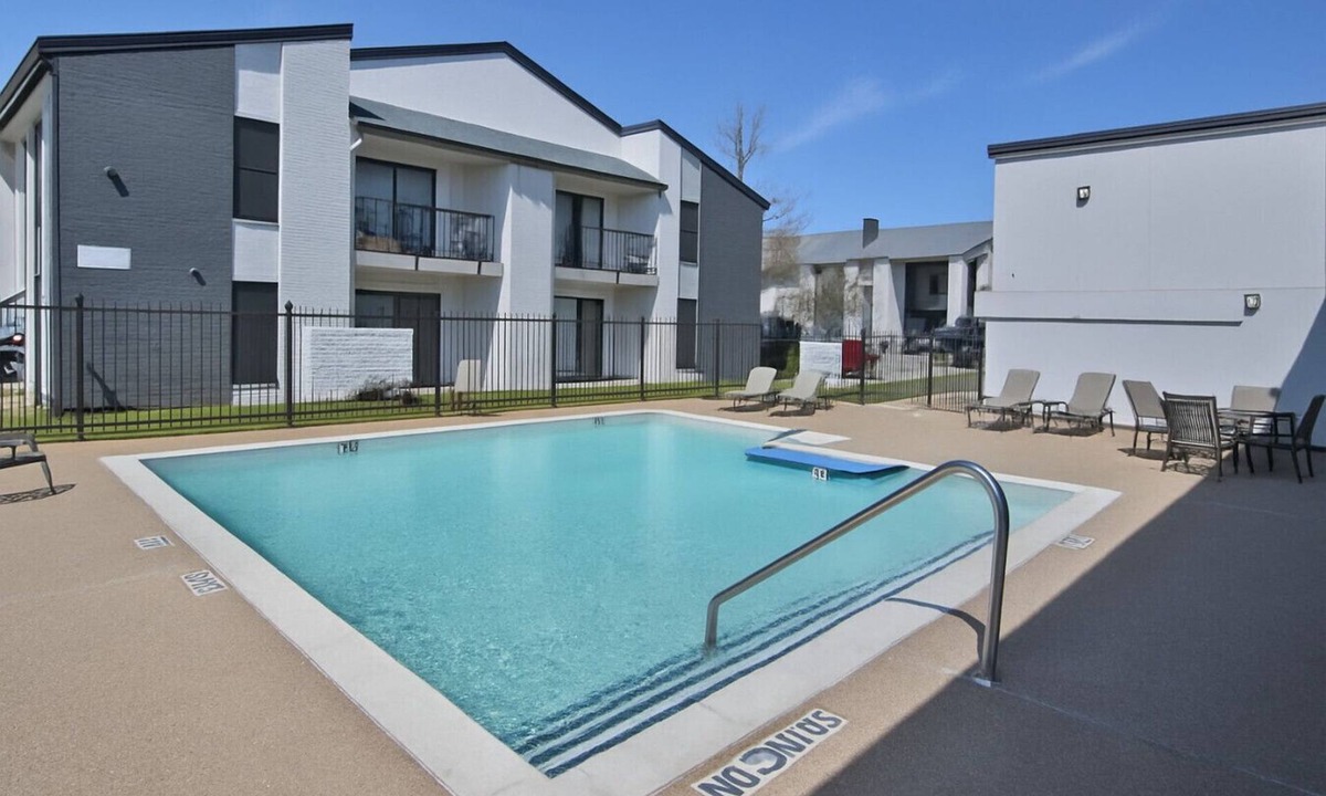 Sherman Apartment | Kingbed,a+location,a+for Workers, Longstaydiscount
