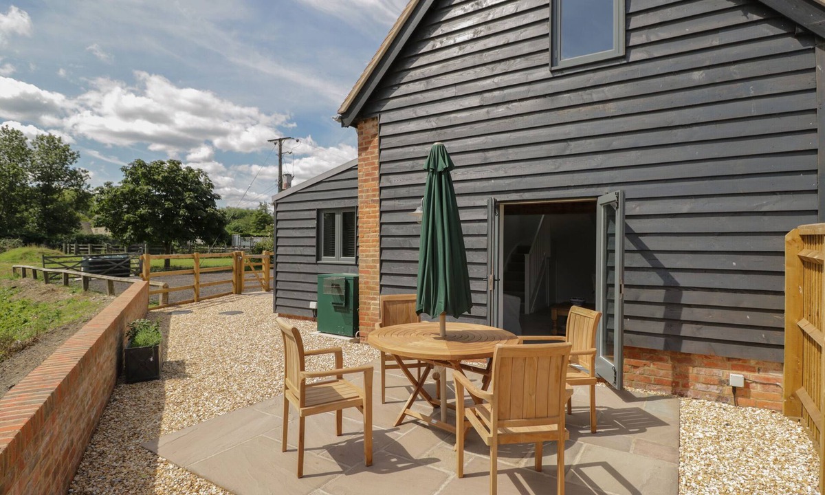 South Leigh Cottage | Kingfisher, 2 The Old Stables