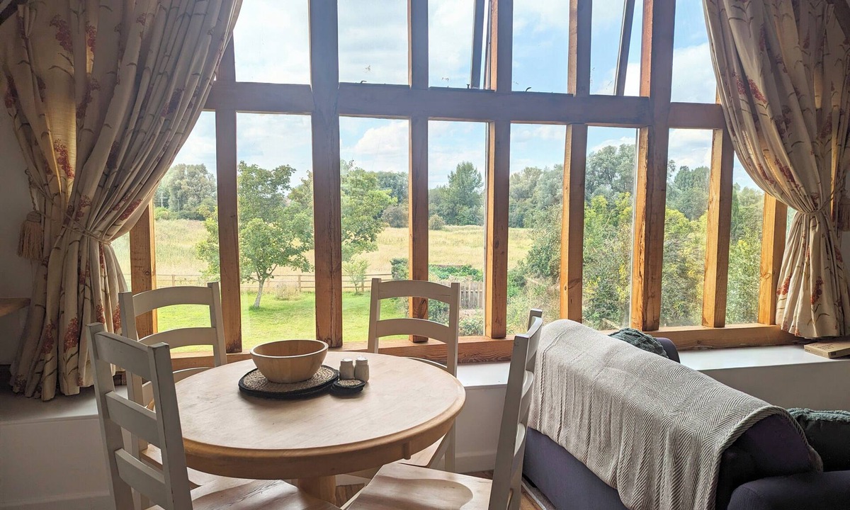 Abingdon Bed & Breakfast | Kingfisher Barn