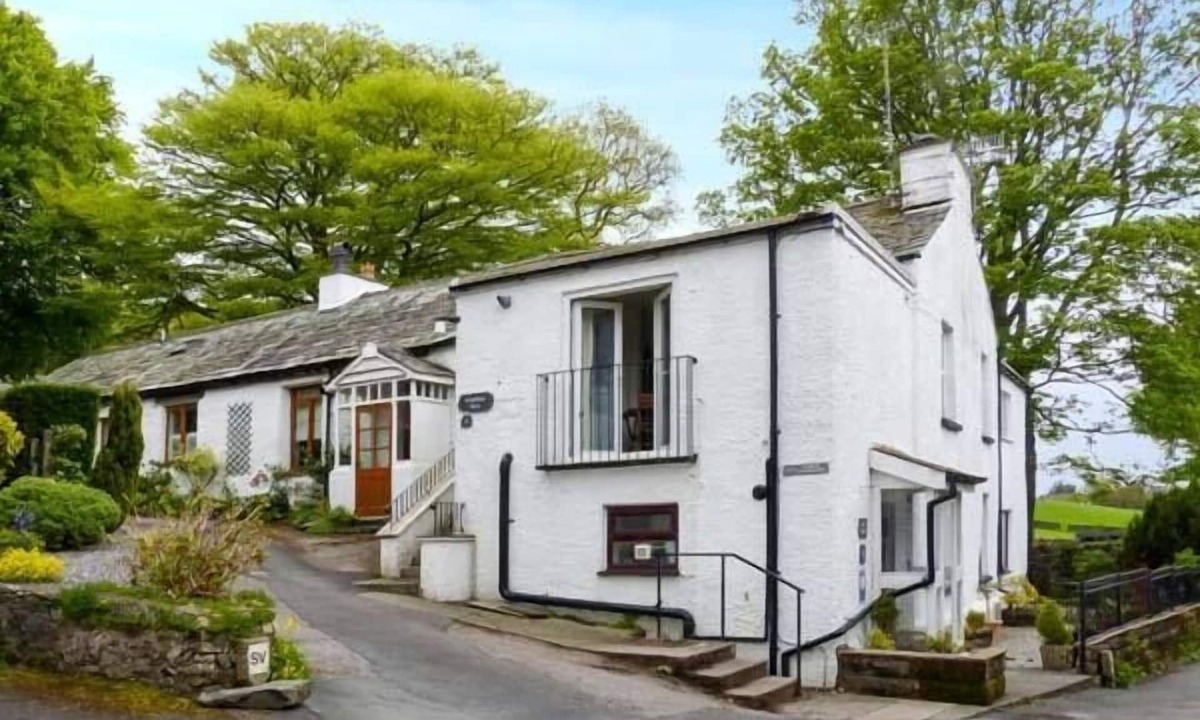 Staveley Apartment | KINGFISHER BARN, pet friendly in Staveley