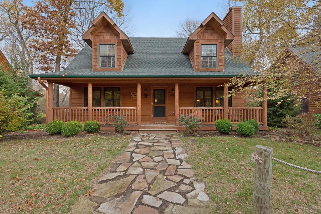 Saugatuck House | Kingfisher Cove Cabin 2