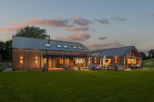 Market Drayton House | Kingfisher Forge