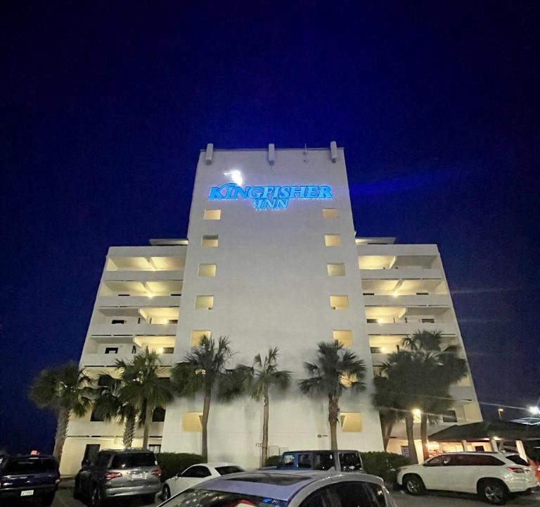 Garden City Hotel | Kingfisher Inn