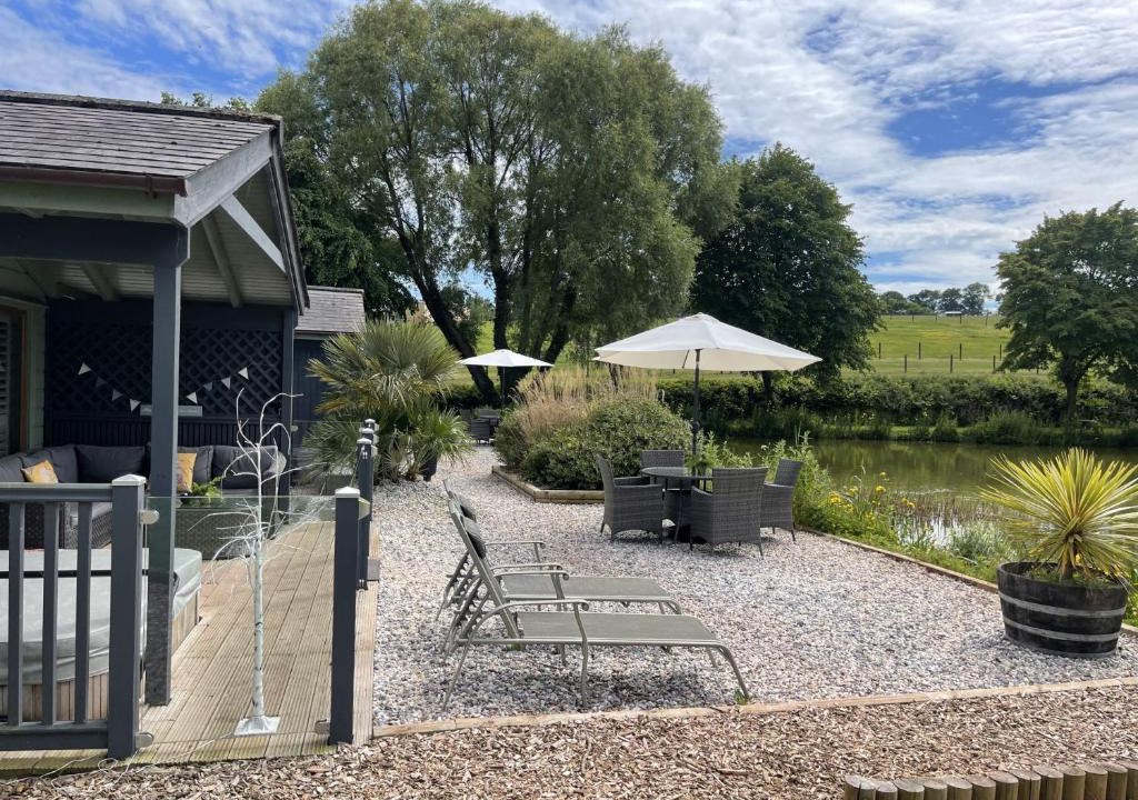 Exeter House | Kingfisher Lodge, South View Lodges, Exeter