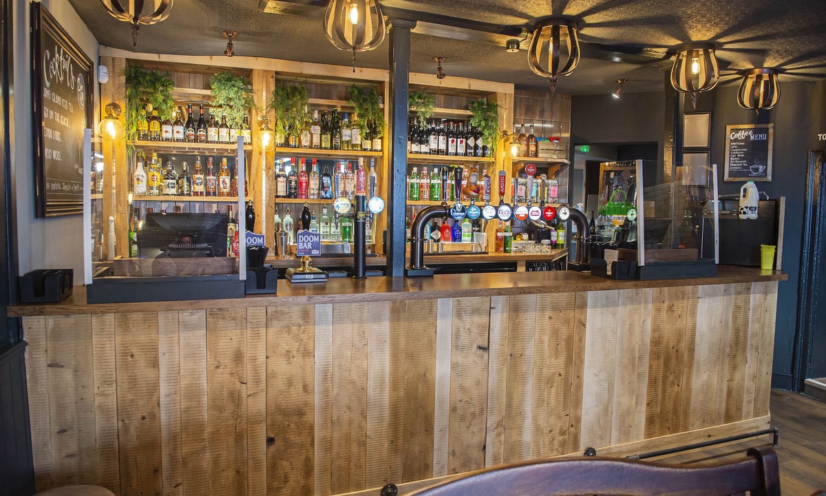 Stansted Hotel | Kings Arms Hotel