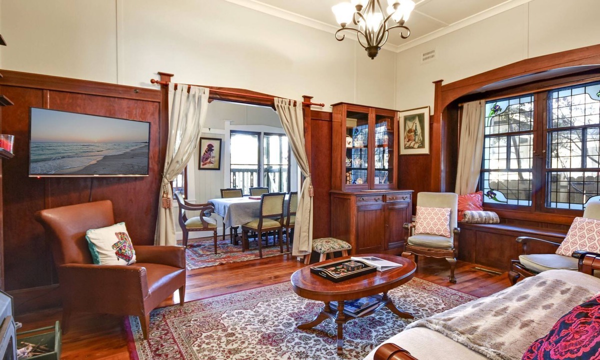 Katoomba House | Kings Bower at Katoomba