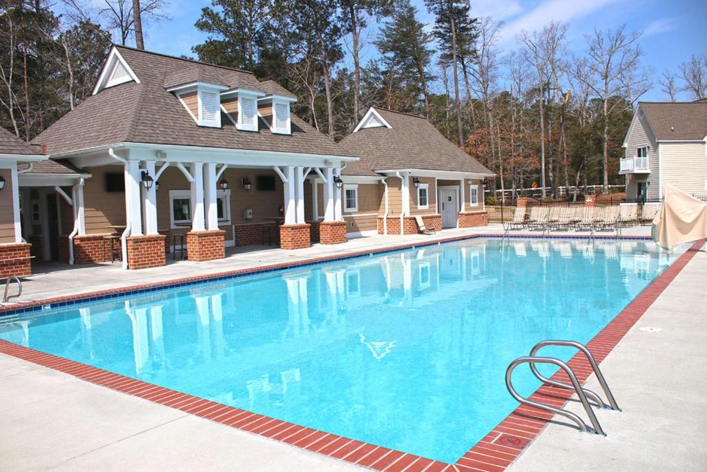 Lackey House | Kings Creek Plantation by Tripforth