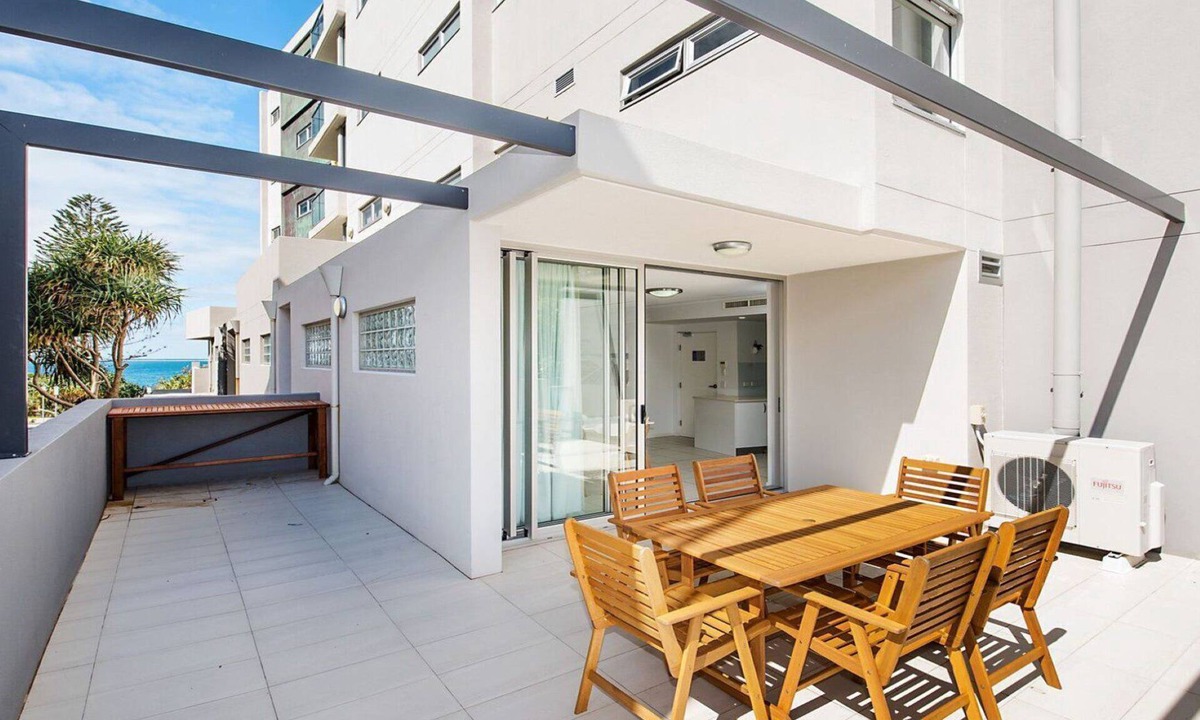 Kings Beach Apartment | Kings Edge Unit 2 Kings Beach QLD