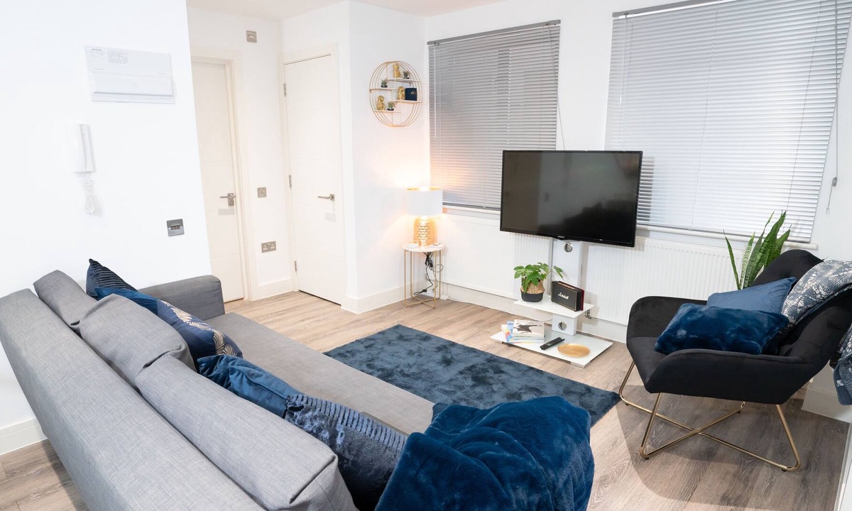 Reading Apartment | Kings Lodge by Deardon Properties