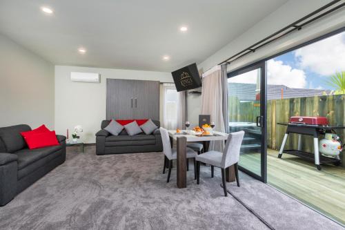 Rotorua Hotel | Kings On Peace