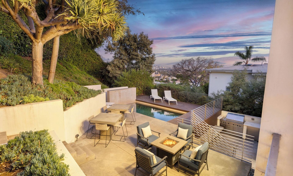 Hollywood Hills West House | Kings Road | West Hollywood Luxury | Pool, Views, Firepit, Modern Design