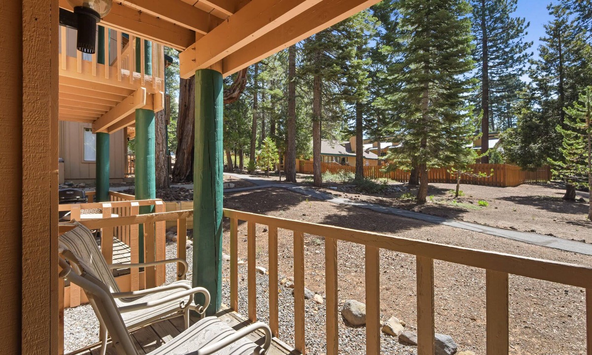 Kings Beach Condo | Kings Run Retreat | Patio