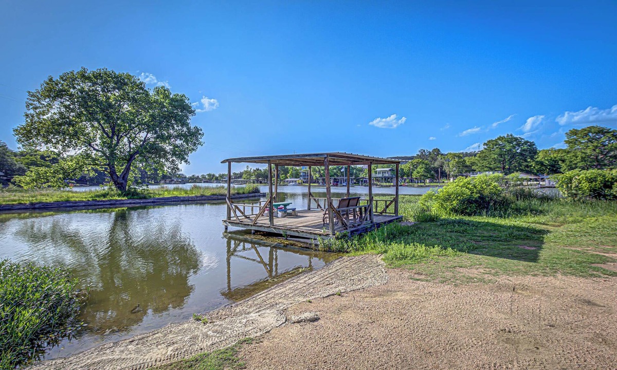 Kingsland House | Kingsland Duo – 2 Cottages in 1 w/Lakeview!