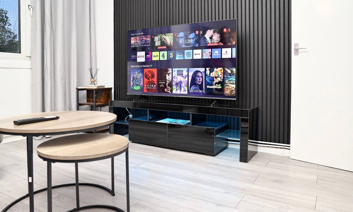 Norbiton Apartment | Kingston Duplex Apt Balcony, Parking & Wi-fi