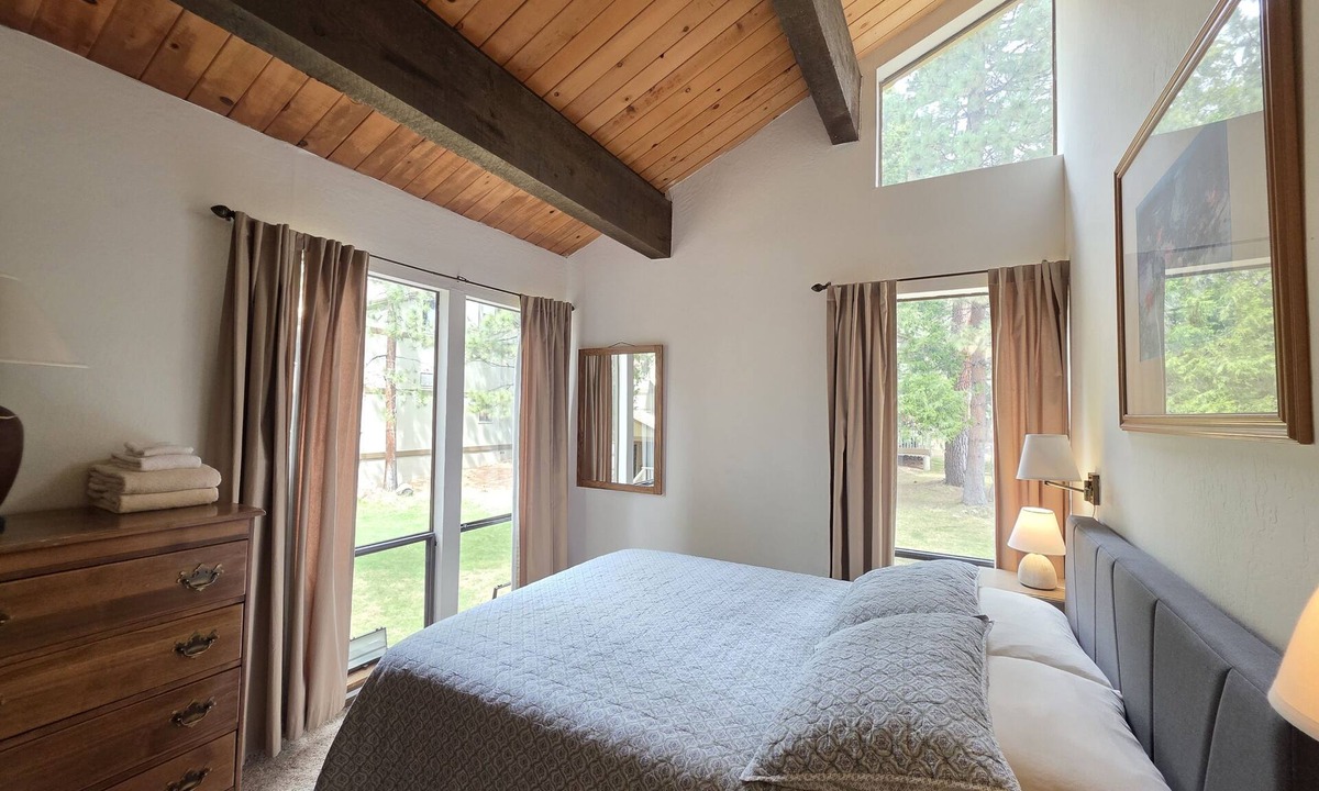 Kings Beach Condo | Kingswood Cornerview 4 Bedroom Home by RedAwning