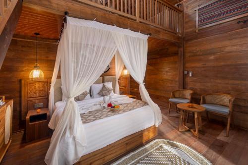 Penatih House | Kirani House - Joglo Villa Bali