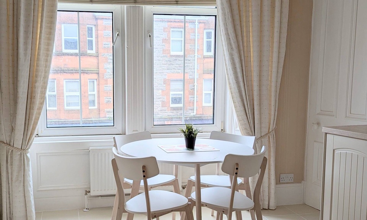 Campbeltown Apartment | Kirk Street Apartment