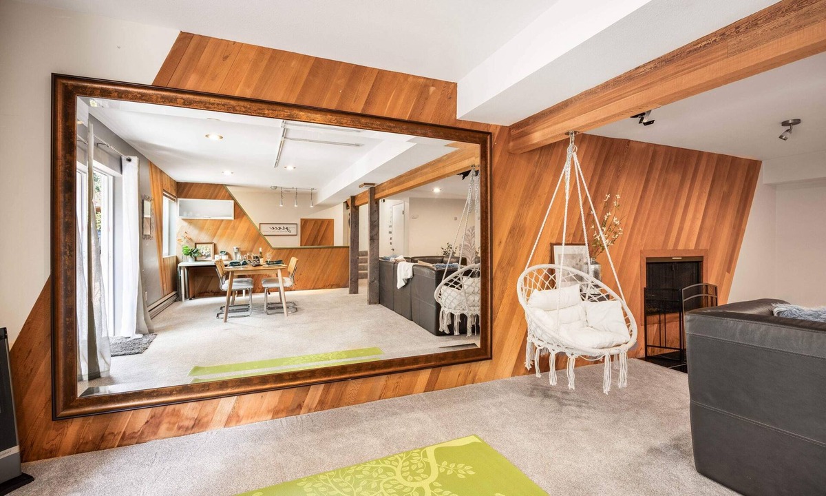 Inglewood-Finn Hill House | Kirkland Oasis, Chic Basement Retreat with Hot Tub