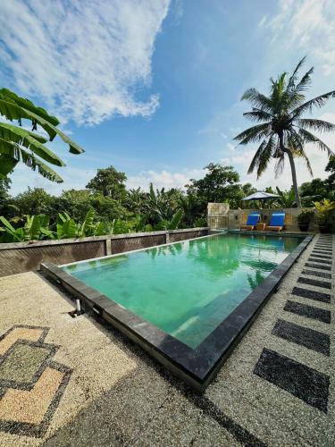 Pulukan House | Kirra's Beach House