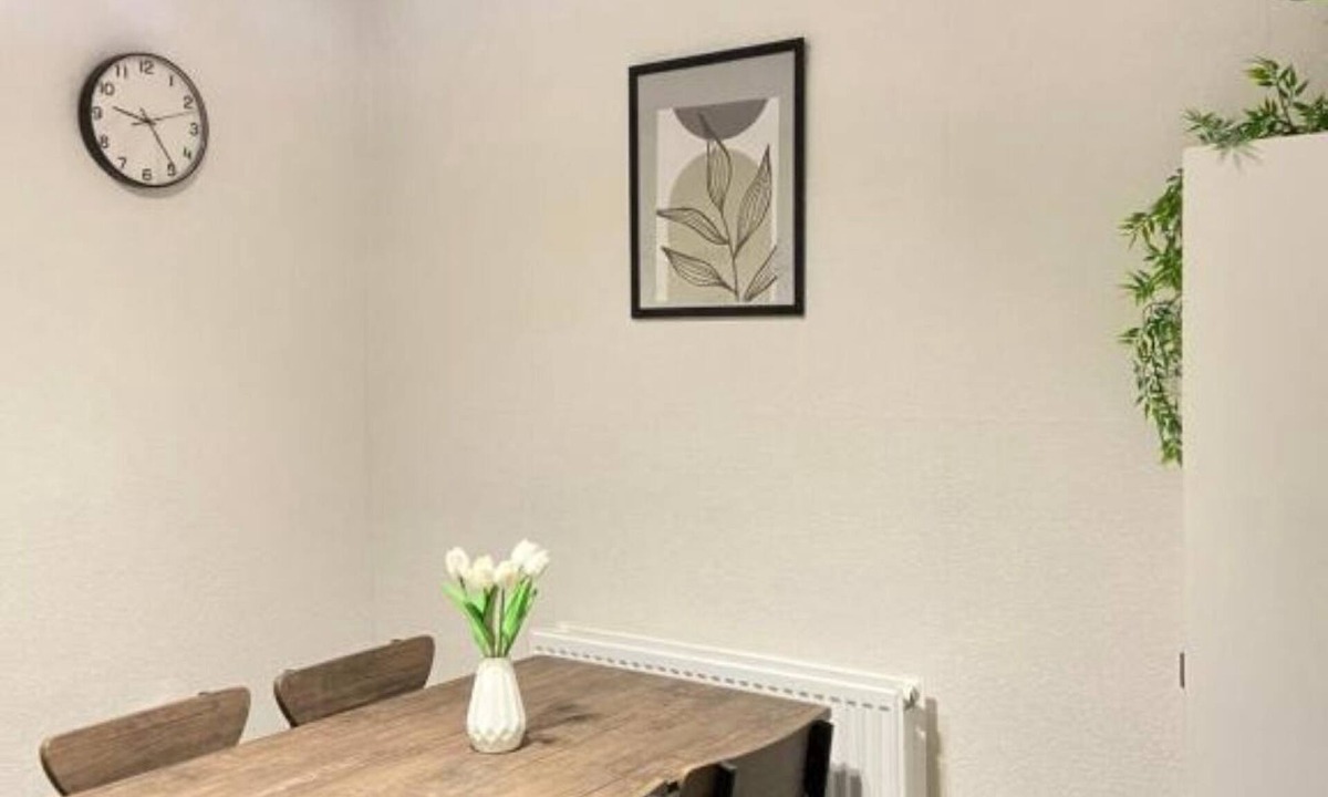 Hull House | Kisobi Home Bedroom 2