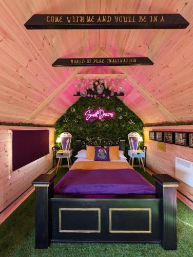 Eccles Other | Kits Coty Glamping