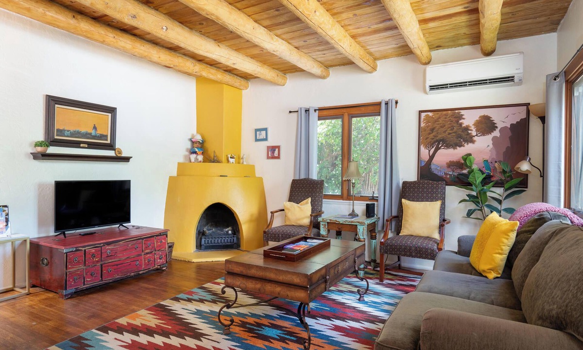 Southside House | Kiva Cottage by Kokopelli Property Management