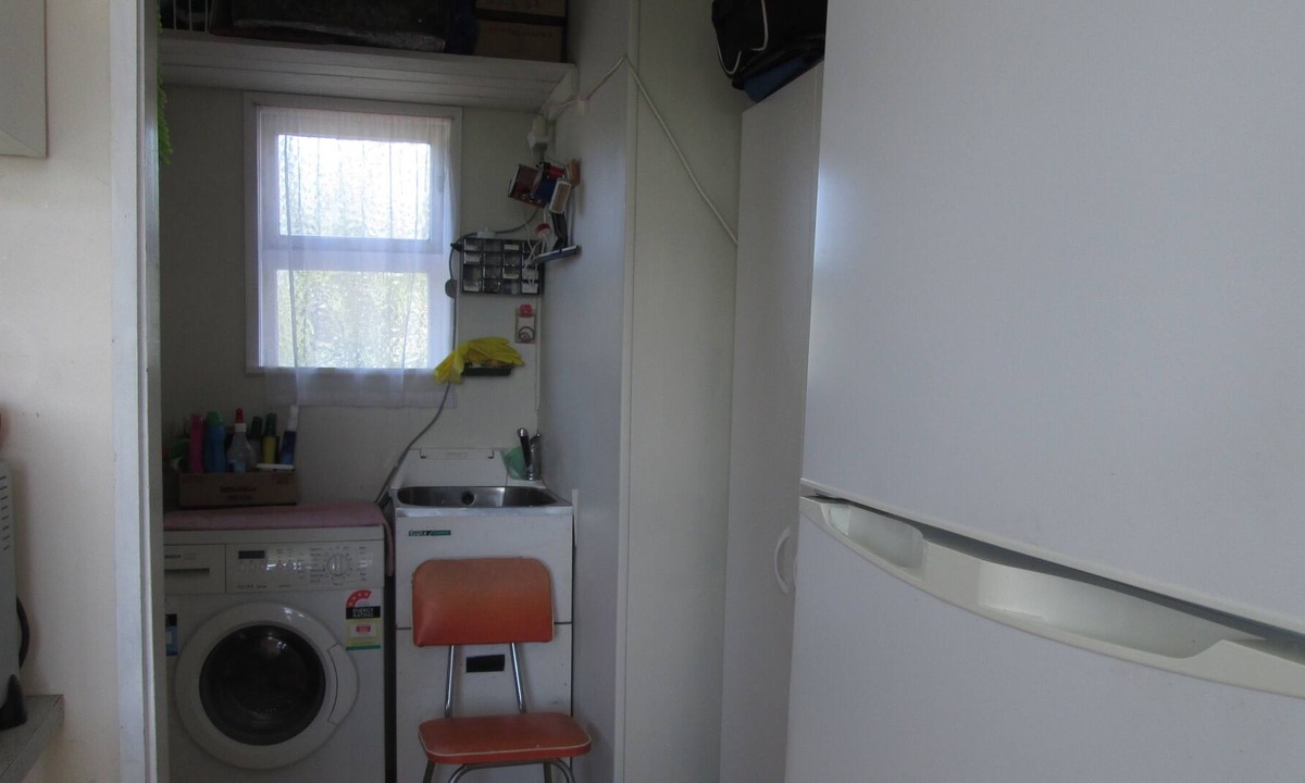 Mangawhai Heads Cabin | Kiwi bach with beach views.