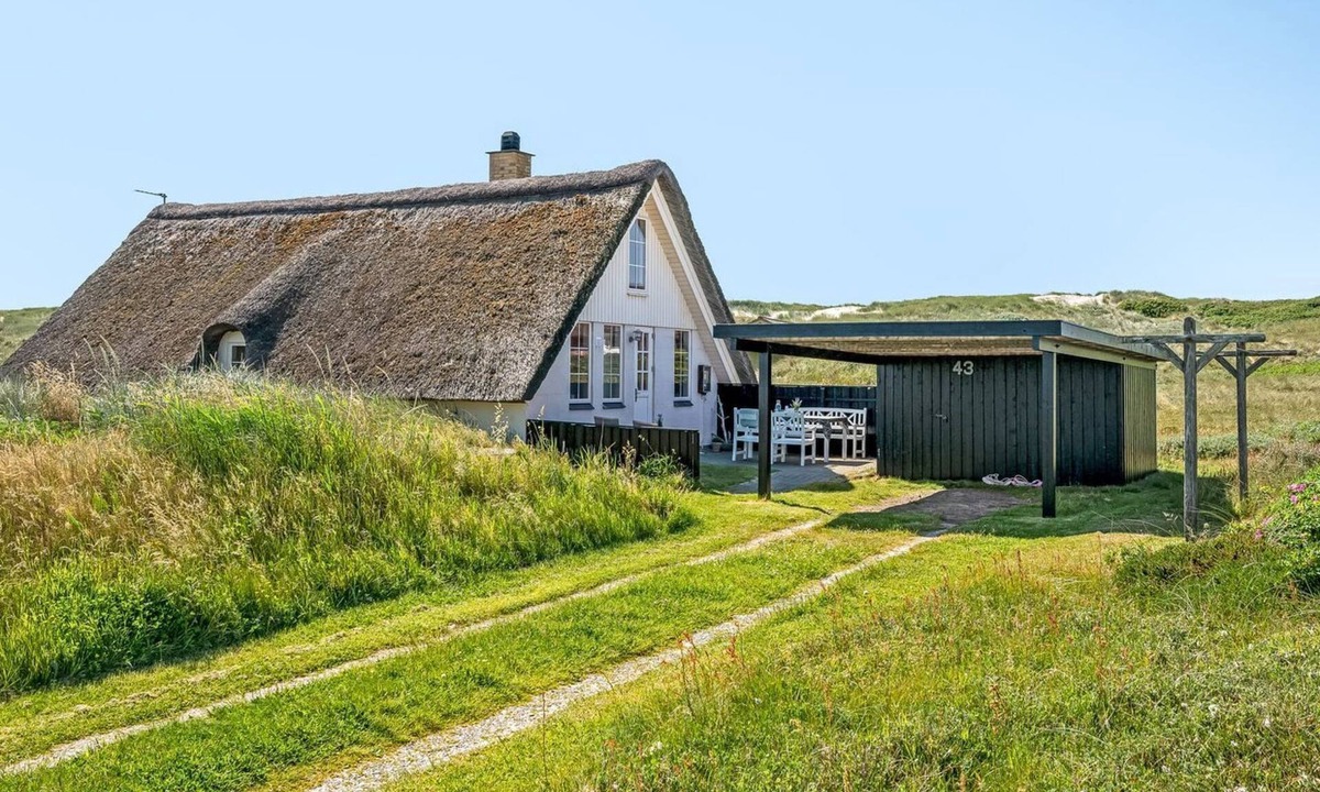 Houvig House | "Klimentina" - 150m from the sea by Interhome